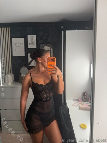Full leaked Majabefit private photo
