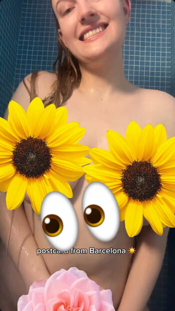 Full leaked Majalehn private photo