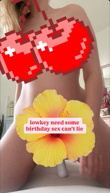 Full leaked Majalehn private photo