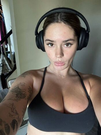 Full leaked Makenzie raine private onlyfans photo