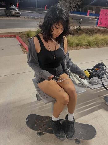 Full leaked Makeoutradio private onlyfans photo