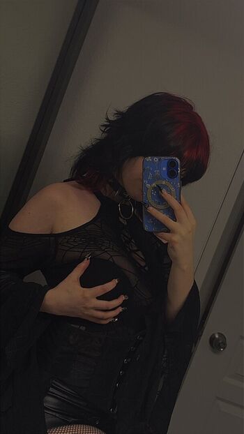 Full leaked Makomommyvt private photo