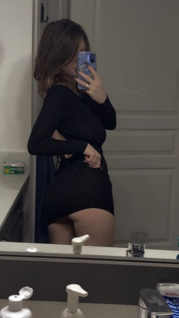 Full leaked Makomommyvt private photo