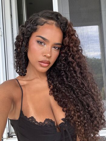 Full leaked Malaika terry page private photo
