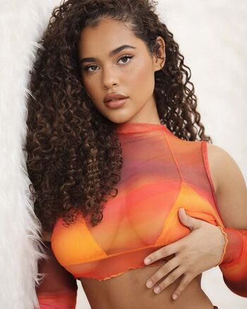 Full leaked Malaika terry page private photo