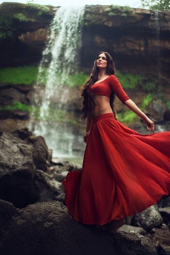 Full leaked Malavika mohanan private photo