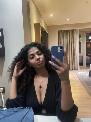 Full leaked Malavika page private onlyfans photo