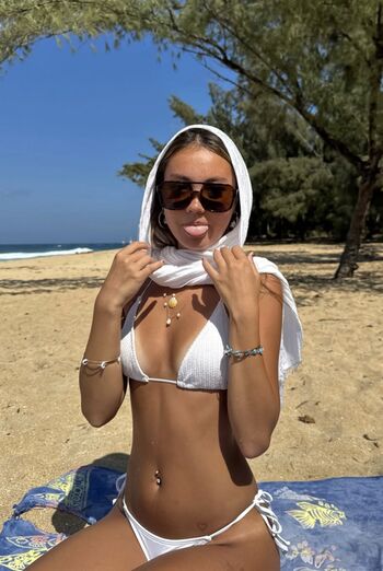 Full leaked Malia jeo private photo