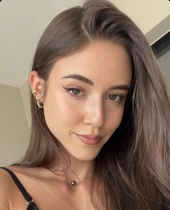 Full leaked Malissiasiri private onlyfans photo