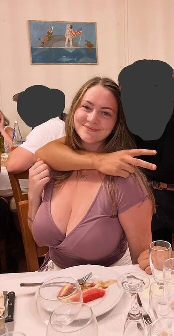 Full leaked Mallory m private onlyfans photo