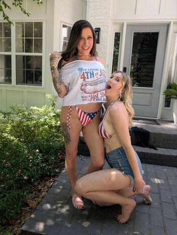 Full leaked Mallory moore private photo