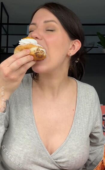 Full leaked Malwanne private onlyfans photo