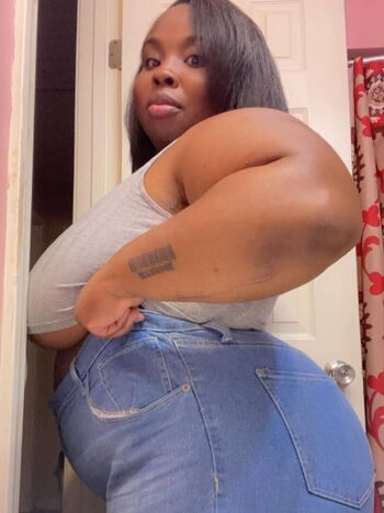 Full leaked Mama b cooks private photo