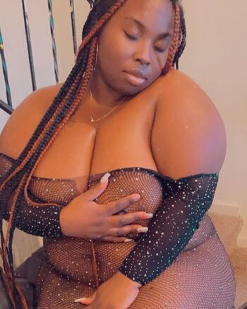 Full leaked Mama b cooks private photo