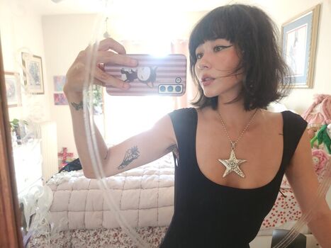 Full leaked Mama moons private photo