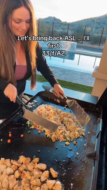 Full leaked Mamabearthree private onlyfans photo