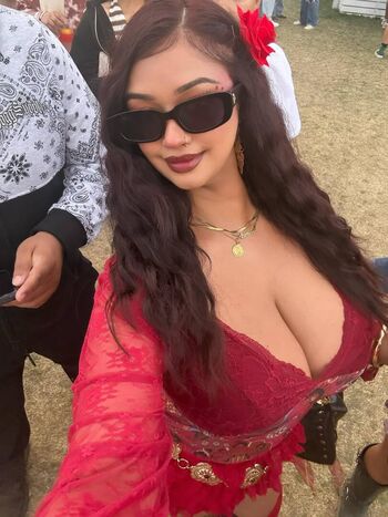 Full leaked Mamikaur private onlyfans photo