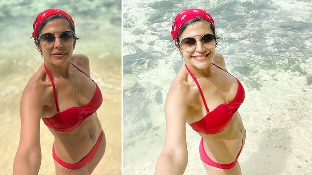 Full leaked Mandira bedi private photo