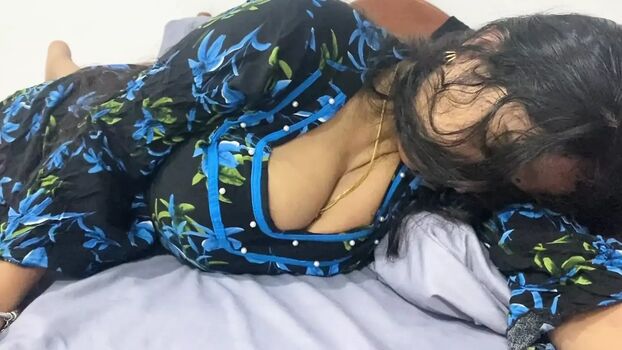 Full leaked Mandira bedi private photo