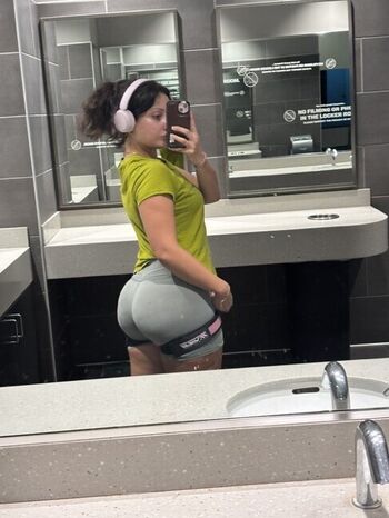 Full leaked Mangowoman private photo