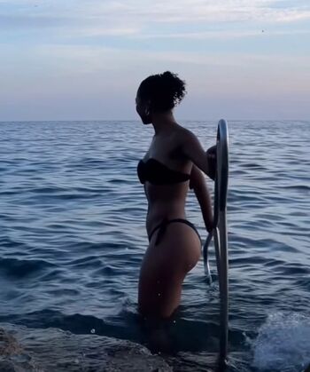 Full leaked Manon bresch private photo