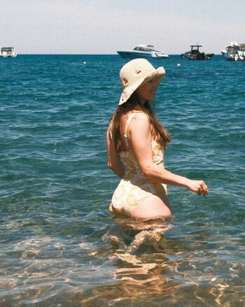 Full leaked Manon lagreve private photo
