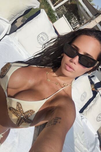 Full leaked Manon marsault private photo