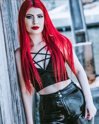Full leaked Manuela mont page private photo