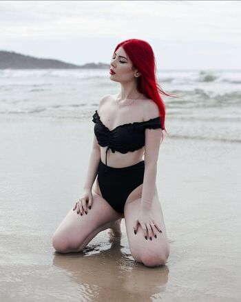 Full leaked Manuela mont private photo