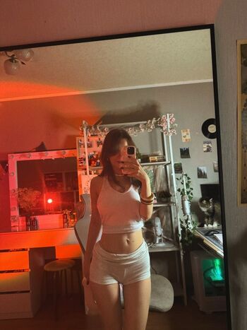 Full leaked Maroasmr private onlyfans photo