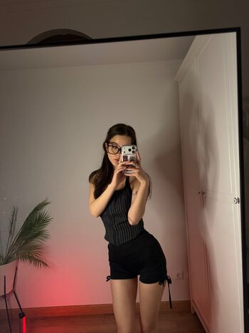 Full leaked Maroasmr private onlyfans photo