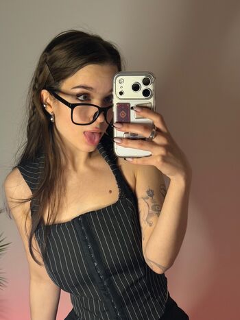 Full leaked Maroasmr private onlyfans photo