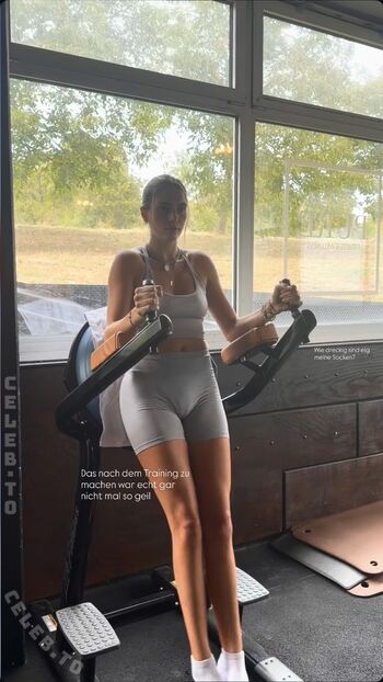 Full leaked Mara hulbach private photo