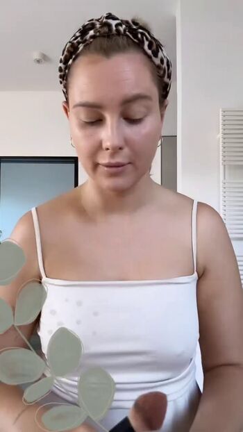 Full leaked Maren wolf private photo