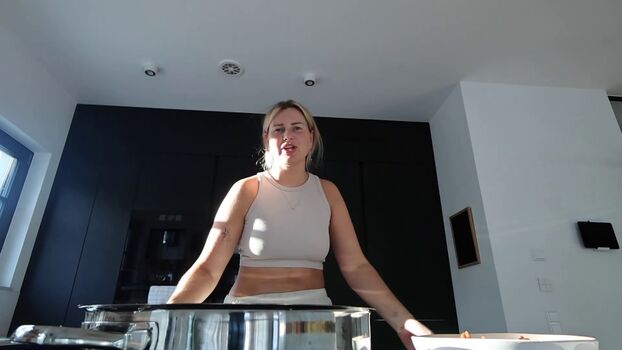 Full leaked Maren wolf private photo