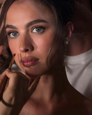 Full leaked Margaret qualley private photo