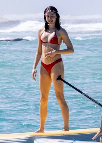 Full leaked Margaret qualley private photo