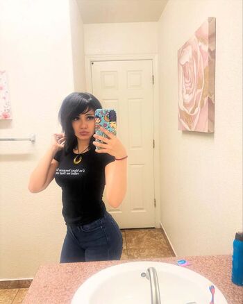 Full leaked Mari archivess private onlyfans photo