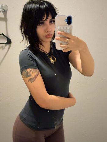 Full leaked Mari archivess private onlyfans photo