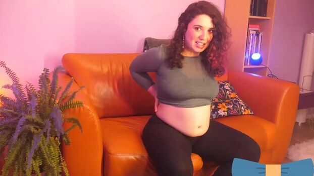 Full leaked Maria belly private photo