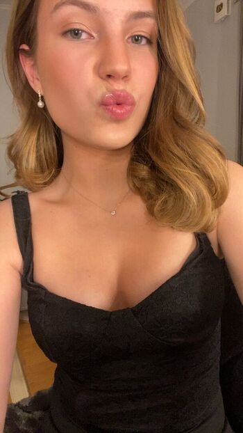 Full leaked Maria borg private onlyfans photo