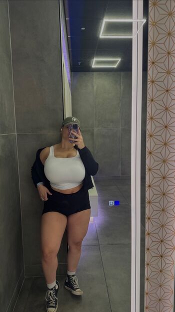 Full leaked Mariahdled private onlyfans photo