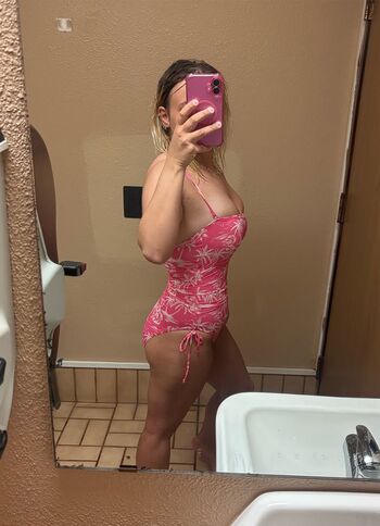 Full leaked Mariahhxlynn private photo