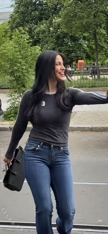 Full leaked Mariamalkk private photo