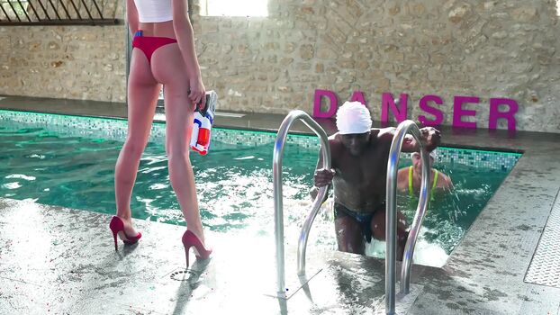 Full leaked Mariamarine private onlyfans photo