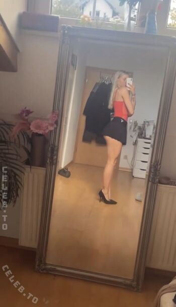 Full leaked Mariedetter private onlyfans photo