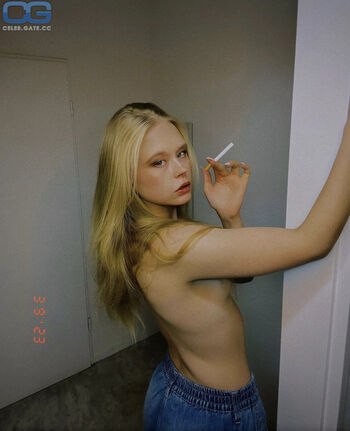 Full leaked Marieejoan private photo