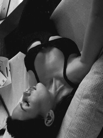 Full leaked Marigona gona private onlyfans photo