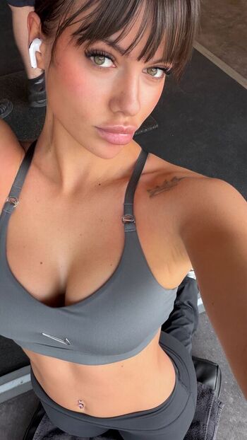 Full leaked Marigona gona private onlyfans photo