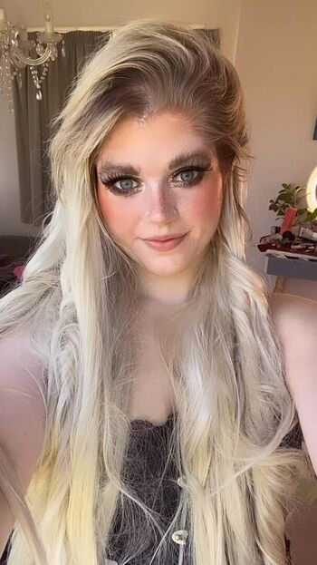 Full leaked Marina joyce private photo